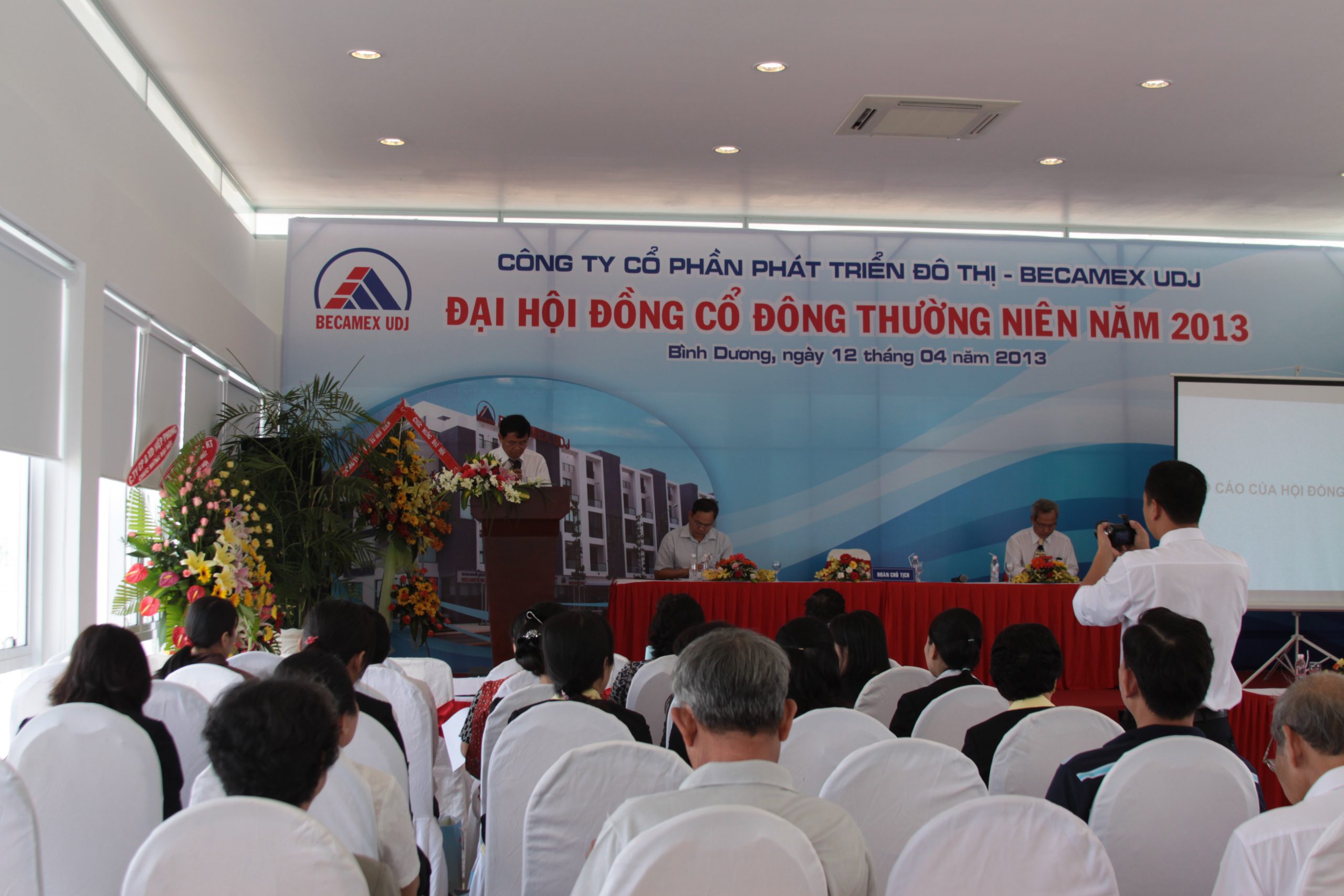 Thông báo chi trả cổ tức 19% năm 2012